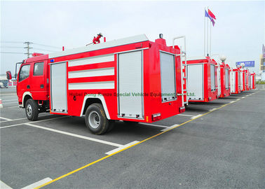 Porcellana Camion di estinzione di incendio di salvataggio di emergenza con il serbatoio di acqua della pompa antincendio 4000Liters fornitore