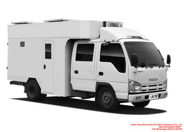 Porcellana Il camion di campeggio mobile all'aperto del caravan di ISUZU con il salone per 5-6 uomini completa il fan ed il pannello solare dell'aria di rinnovo fornitore